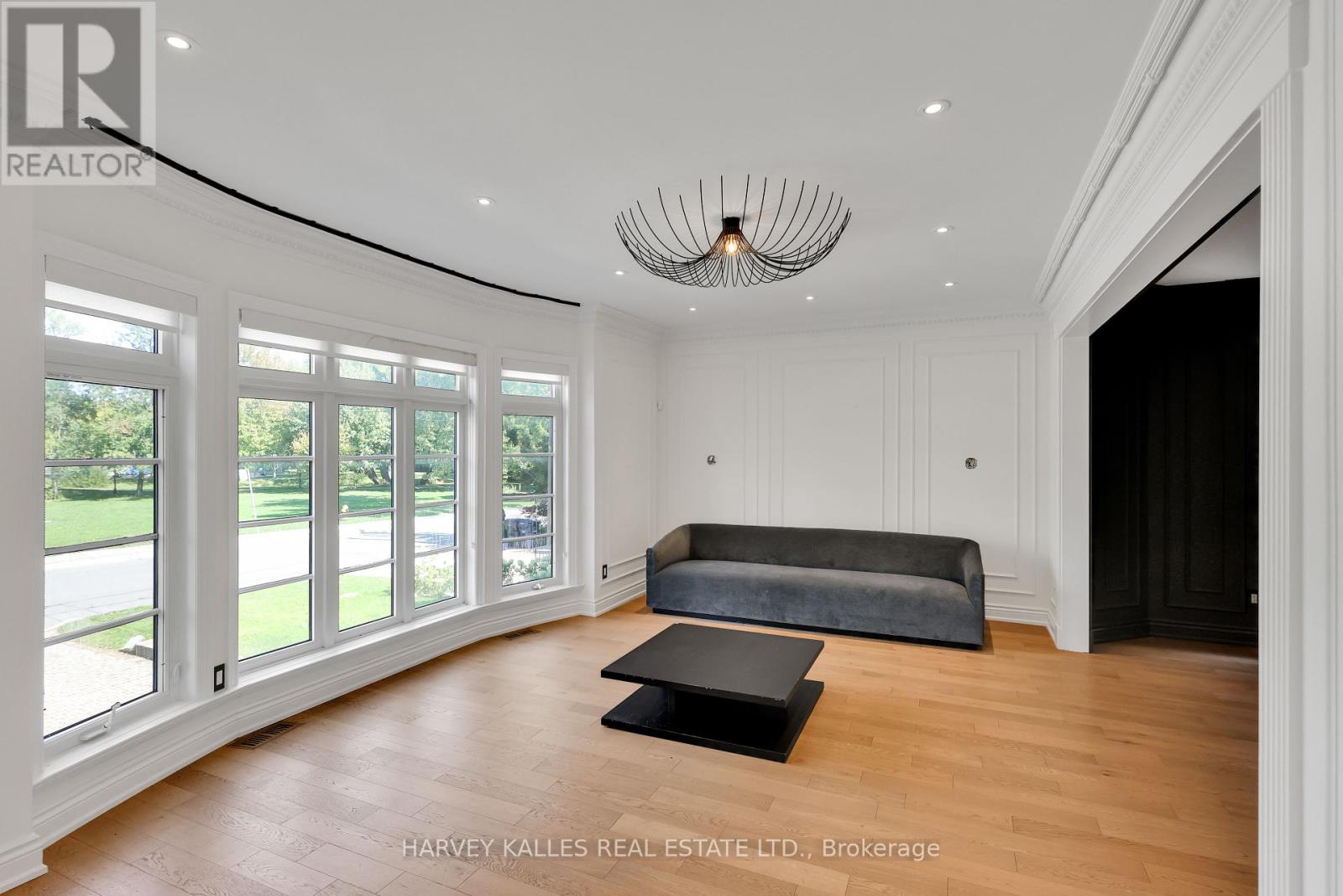 737 Woburn Avenue, Toronto, Ontario  M5M 1M2 - Photo 6 - C12426910