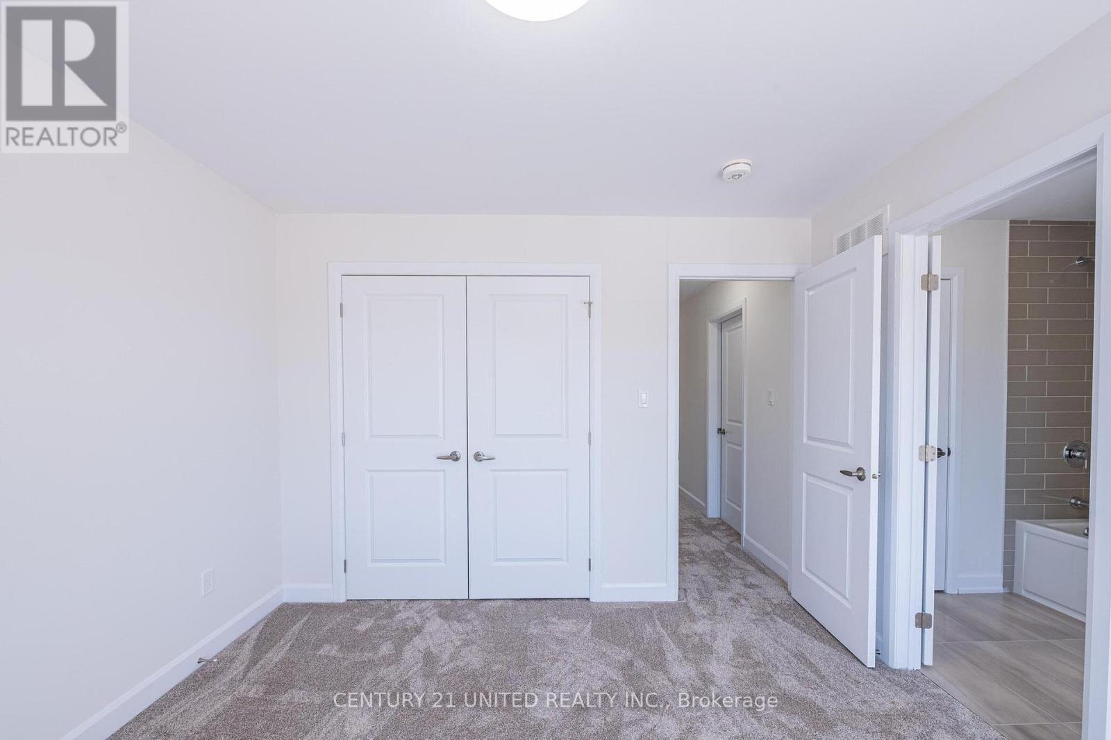 305 Mullighan Gardens, Peterborough, Ontario  K9K 0G3 - Photo 23 - X12426999