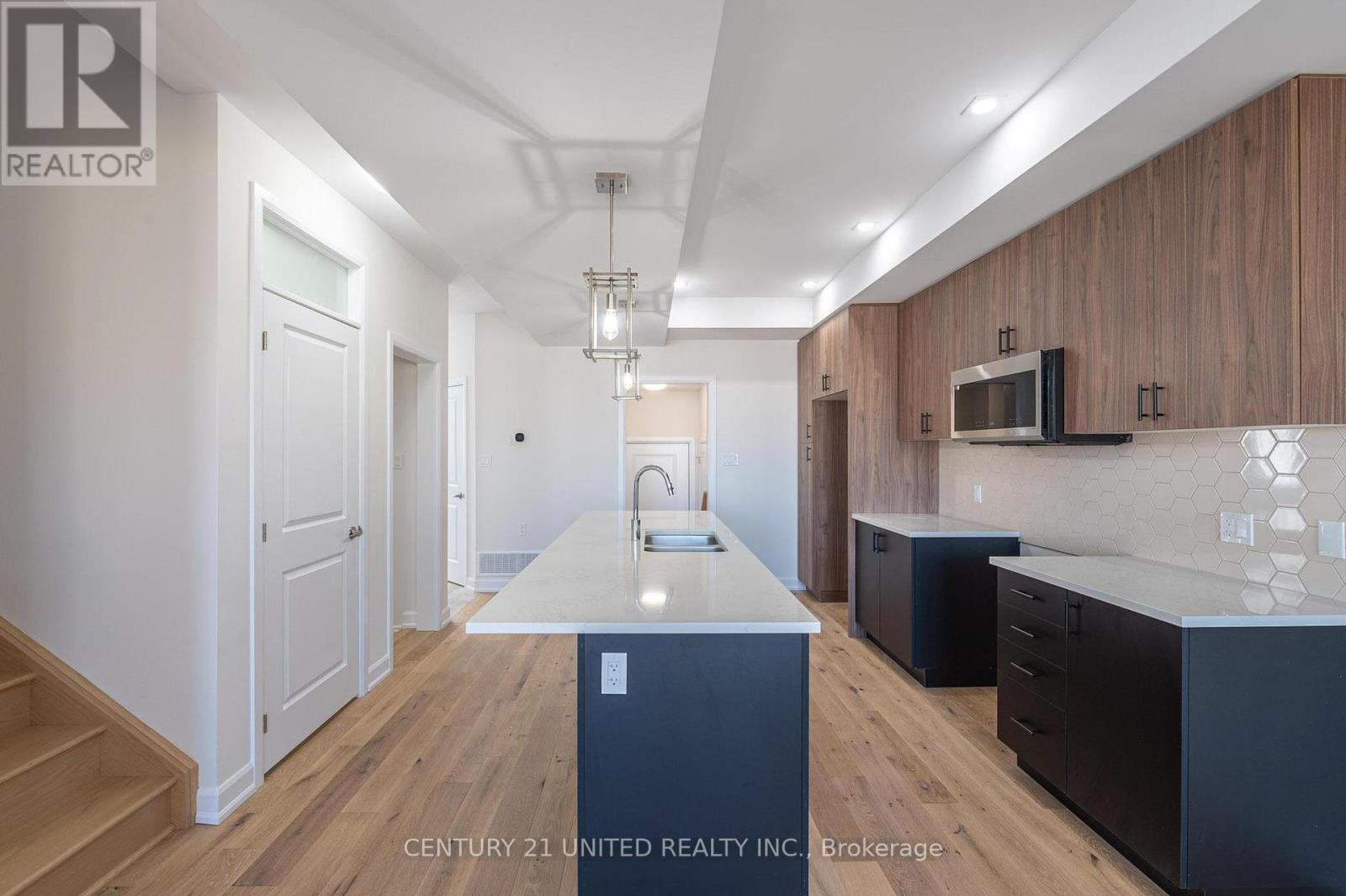 305 Mullighan Gardens, Peterborough, Ontario  K9K 0G3 - Photo 7 - X12426999