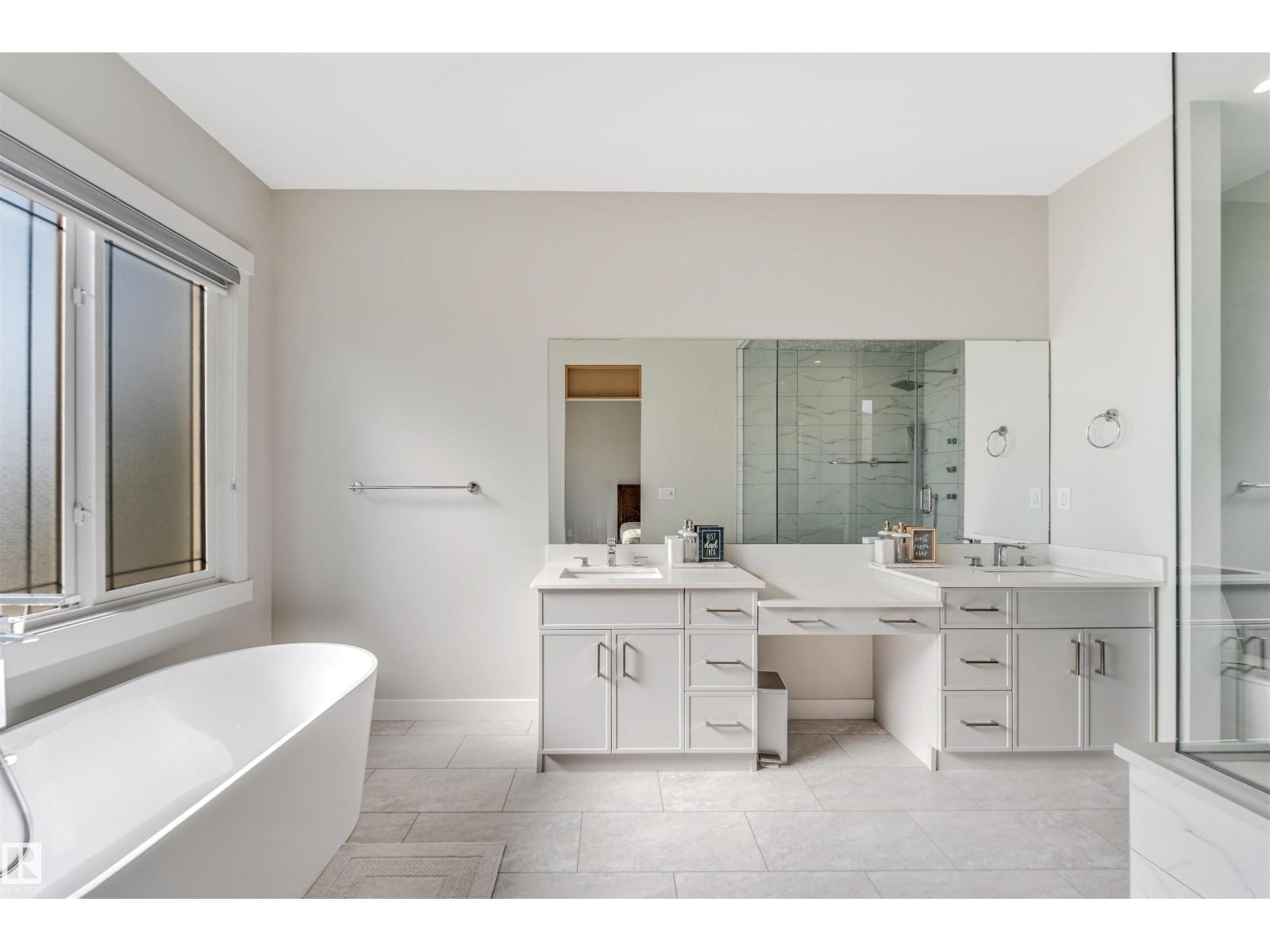 2404 13 Av Nw, Edmonton, Alberta  T6T 0V1 - Photo 49 - E4459477