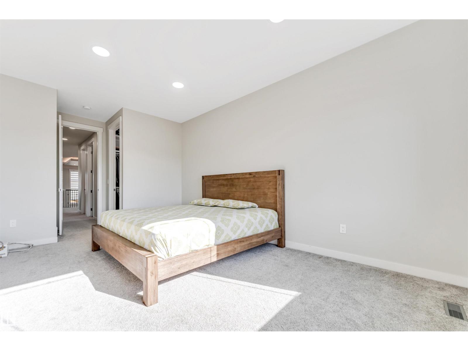 2404 13 Av Nw, Edmonton, Alberta  T6T 0V1 - Photo 48 - E4459477