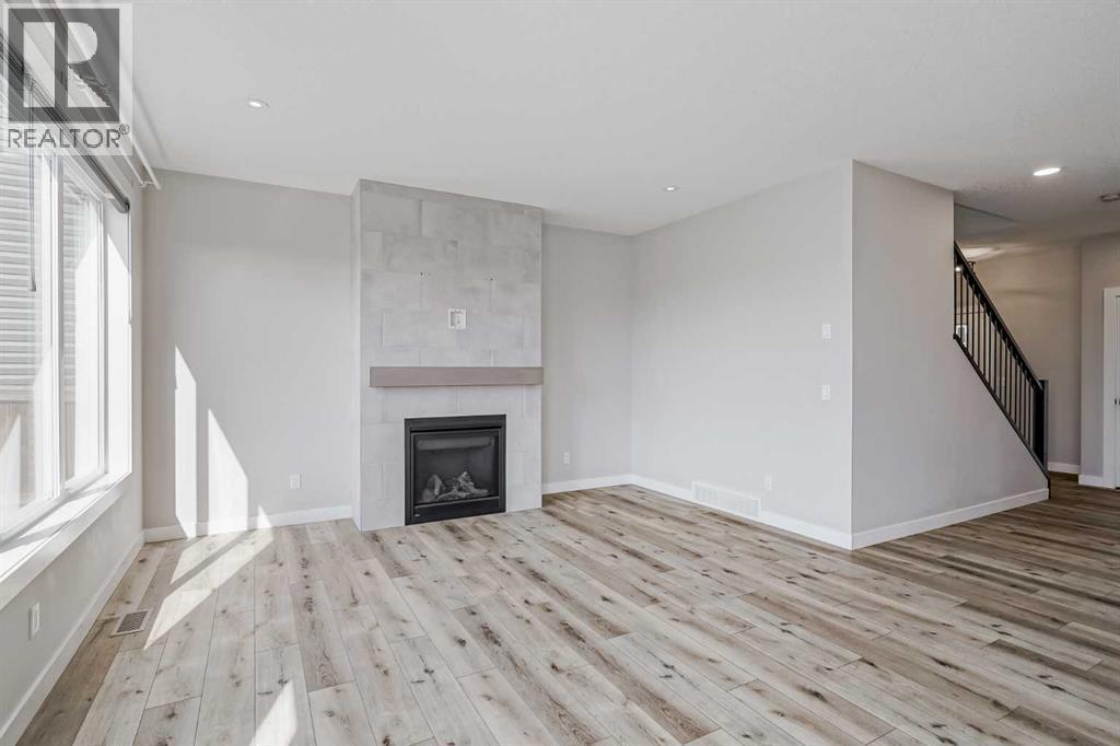 28 Willow Street, Cochrane, Alberta  T4C 2V3 - Photo 8 - A2258529