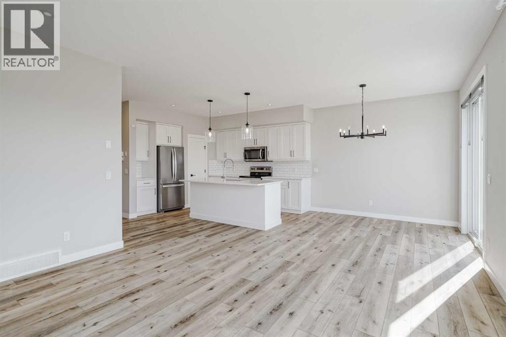 28 Willow Street, Cochrane, Alberta  T4C 2V3 - Photo 9 - A2258529