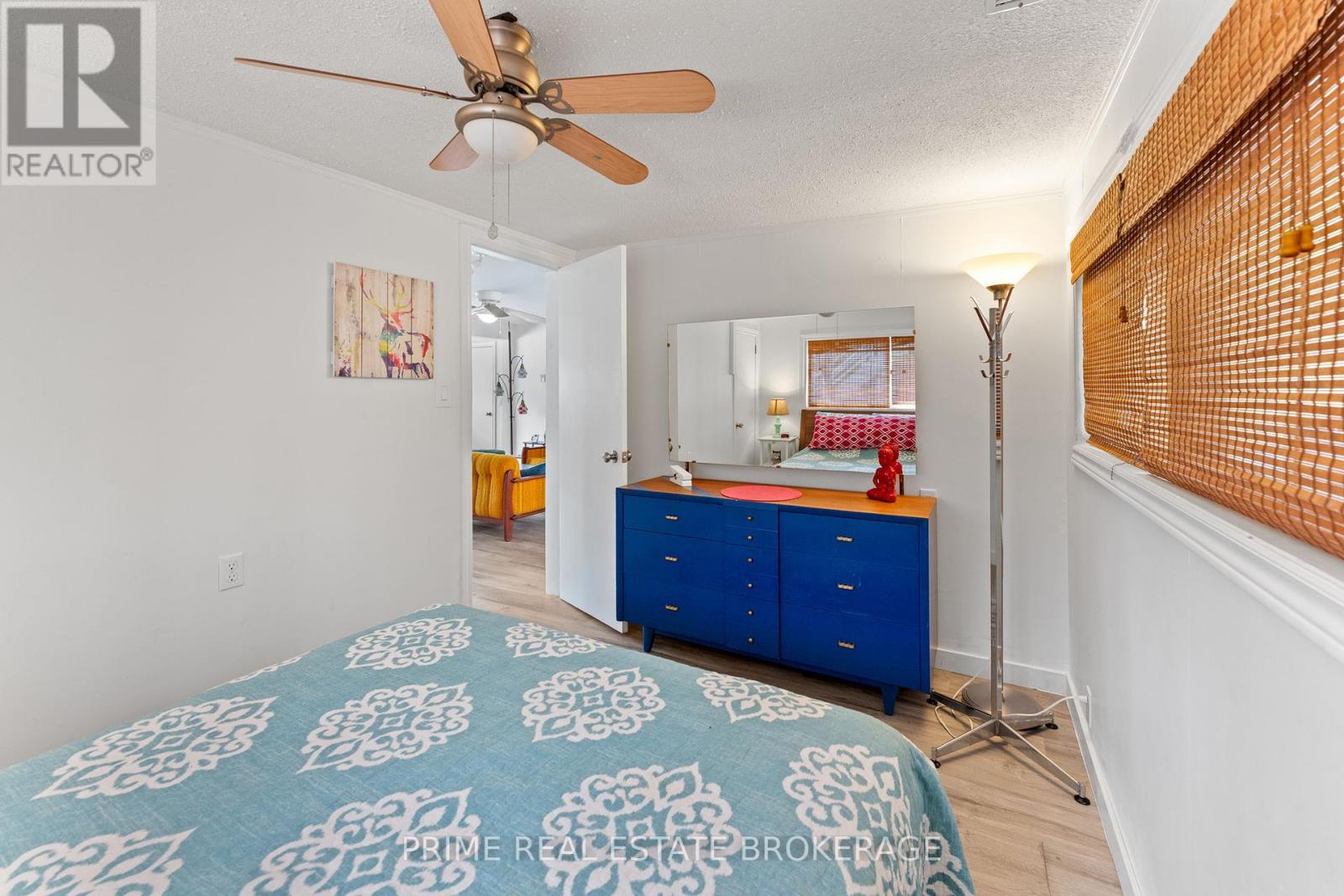 28 Woodward Avenue, Lambton Shores, Ontario  N0M 1T0 - Photo 20 - X12427024