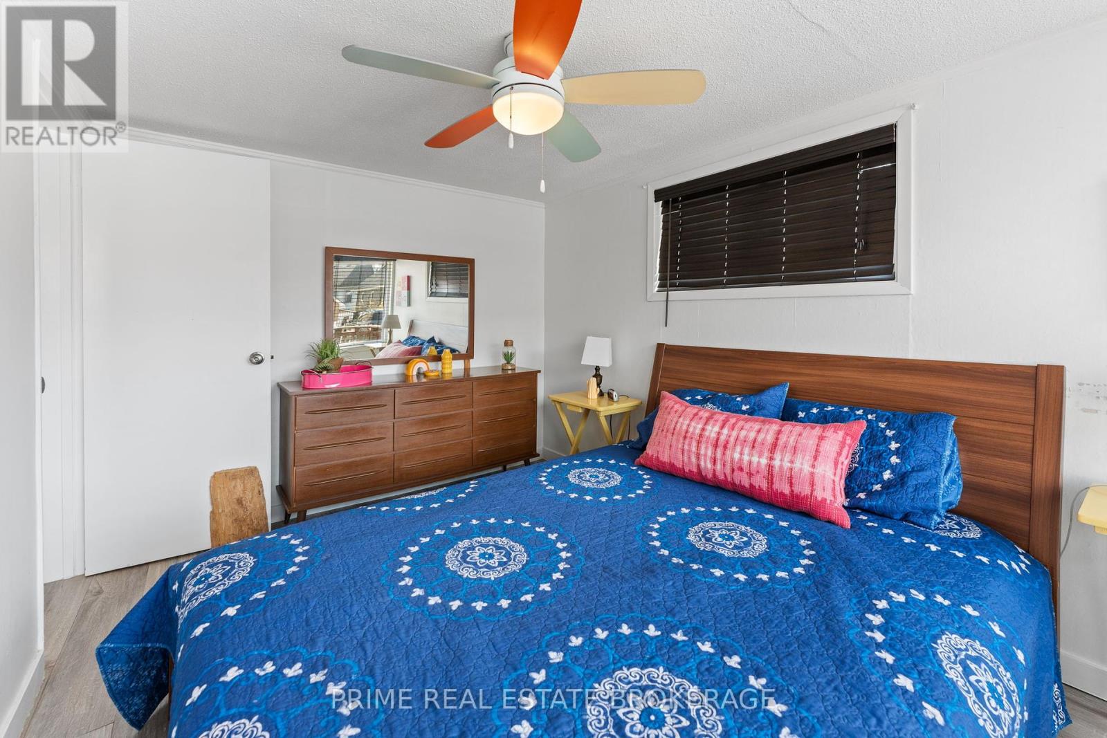 28 Woodward Avenue, Lambton Shores, Ontario  N0M 1T0 - Photo 22 - X12427024