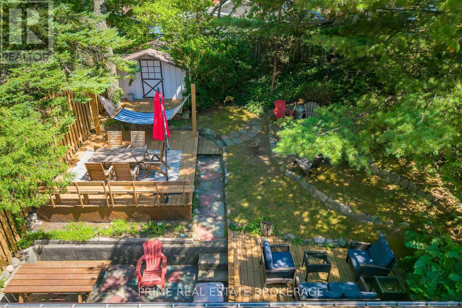 28 Woodward Avenue, Lambton Shores, Ontario  N0M 1T0 - Photo 25 - X12427024