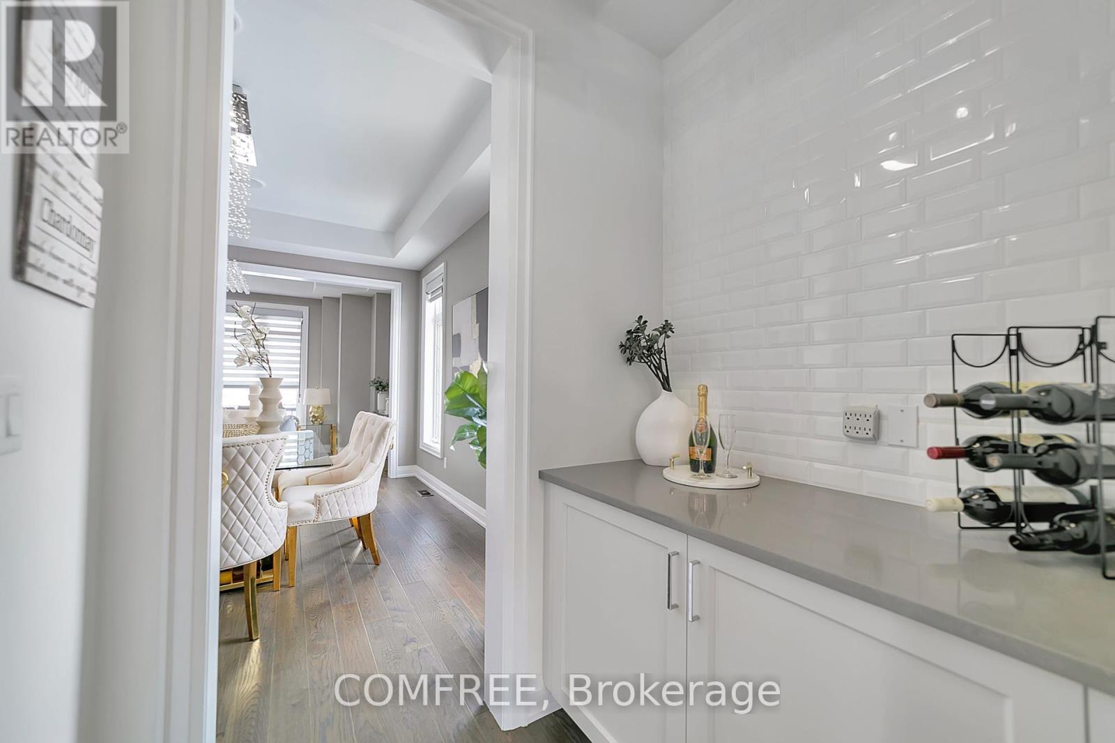 19 Painted Pony Trail, Vaughan (Kleinburg), Ontario  L4H 4P1 - Photo 18 - N12427040