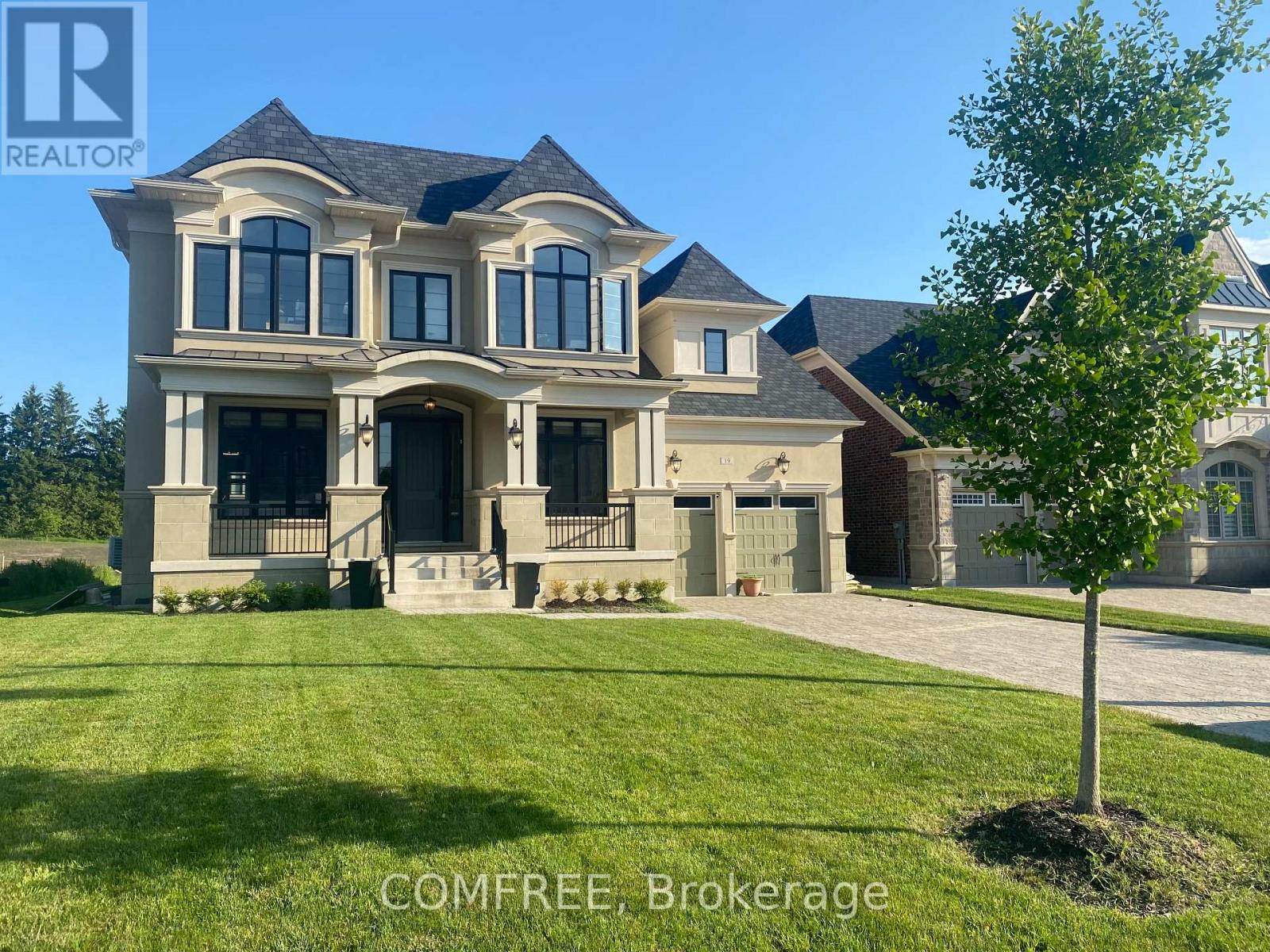 19 Painted Pony Trail, Vaughan (Kleinburg), Ontario  L4H 4P1 - Photo 2 - N12427040