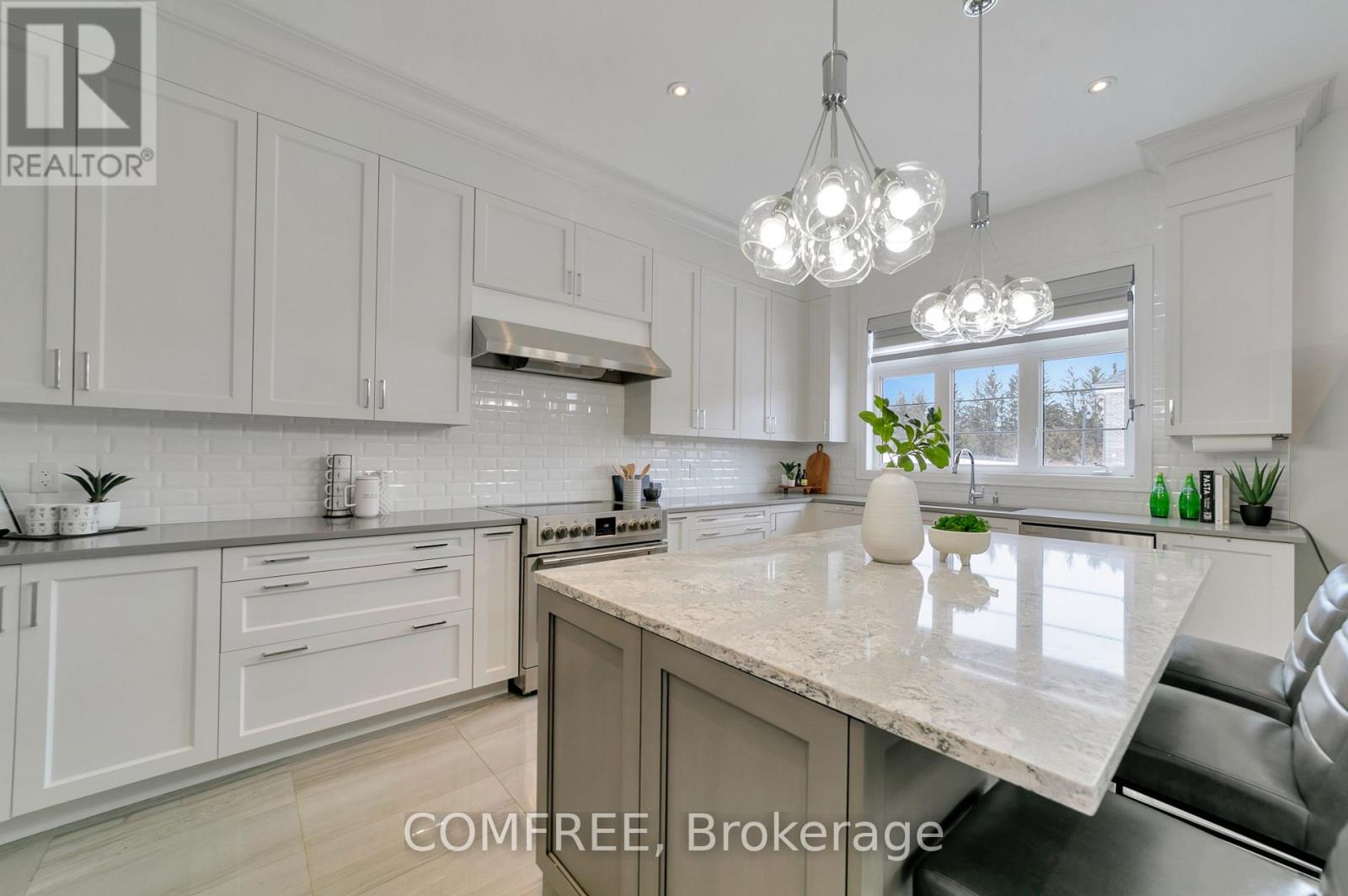 19 Painted Pony Trail, Vaughan (Kleinburg), Ontario  L4H 4P1 - Photo 22 - N12427040
