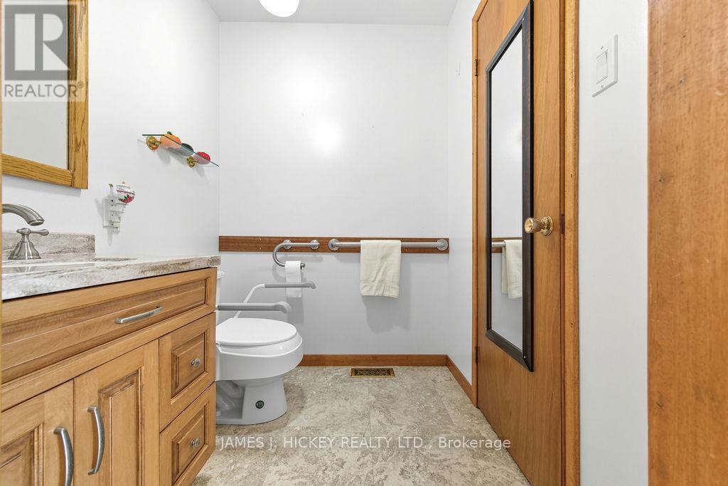 116 Frontenac Crescent, Deep River, Ontario  K0J 1P0 - Photo 18 - X12427011