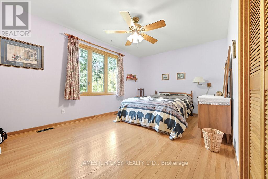 116 Frontenac Crescent, Deep River, Ontario  K0J 1P0 - Photo 20 - X12427011