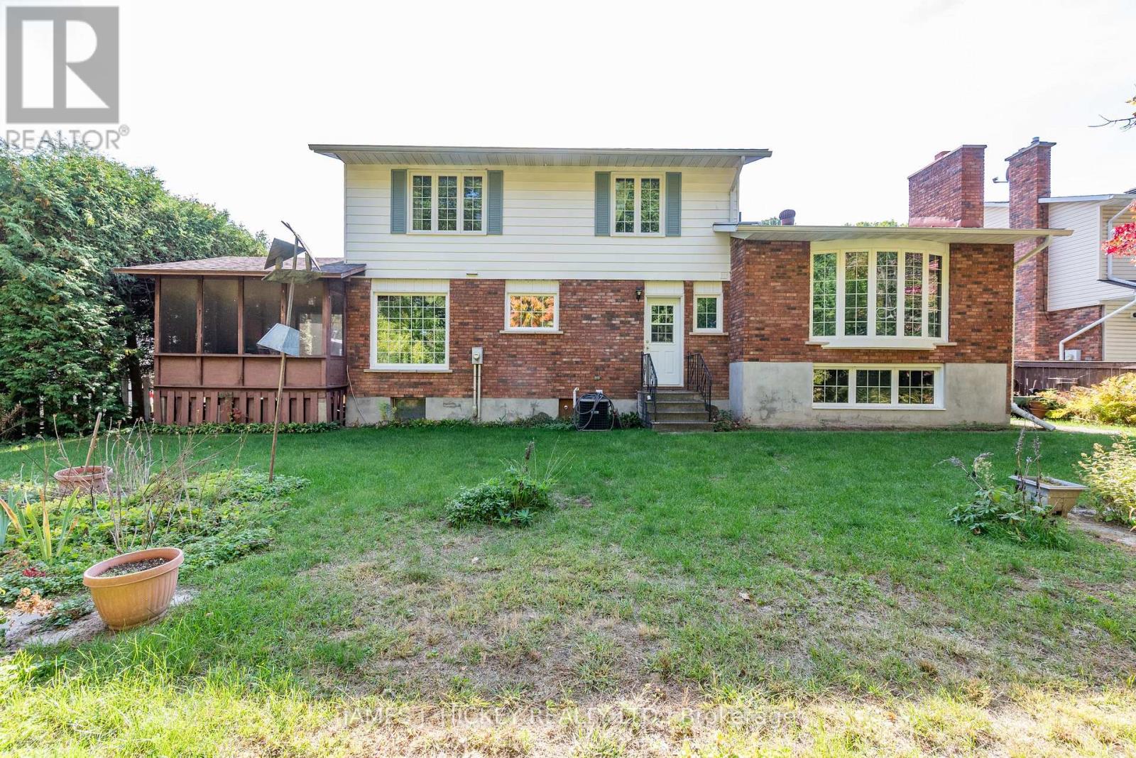 116 Frontenac Crescent, Deep River, Ontario  K0J 1P0 - Photo 35 - X12427011