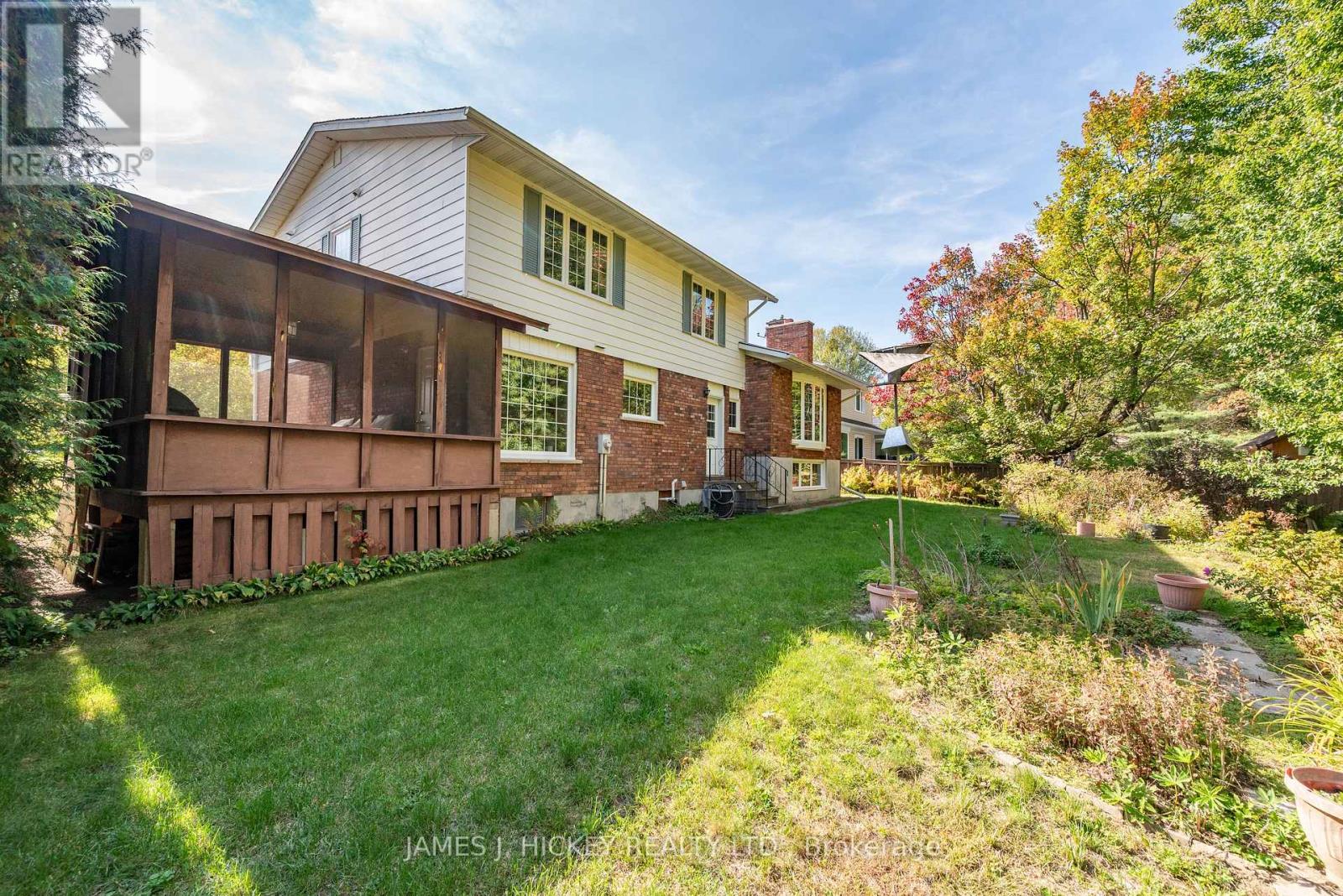 116 Frontenac Crescent, Deep River, Ontario  K0J 1P0 - Photo 36 - X12427011