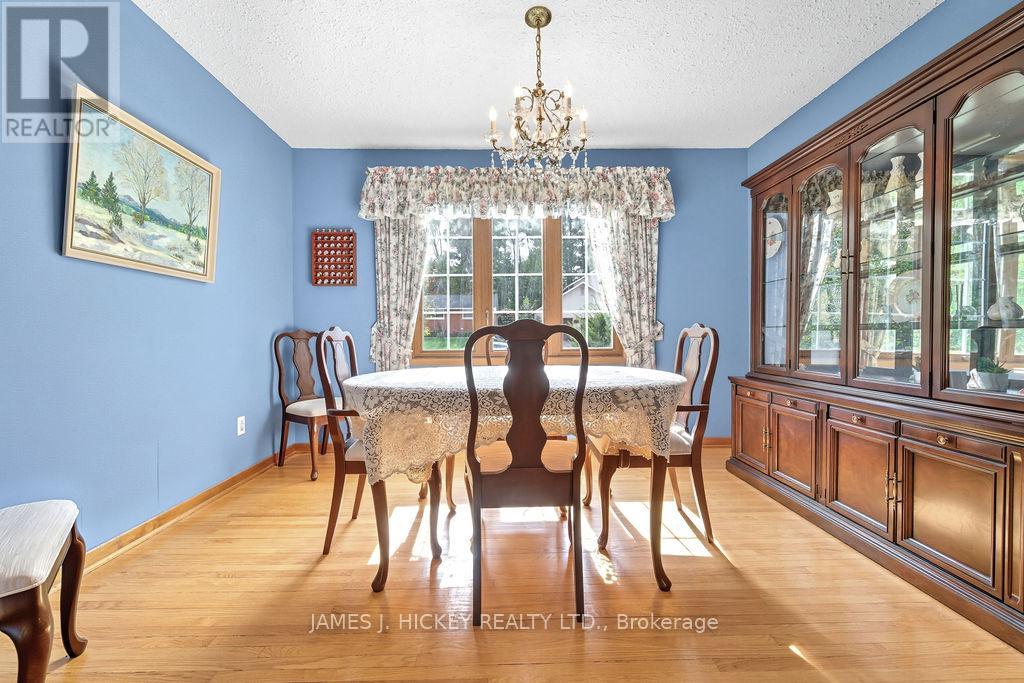116 Frontenac Crescent, Deep River, Ontario  K0J 1P0 - Photo 9 - X12427011