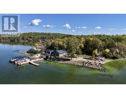 17 PIPESTONE POINT LAKE OF THE WOODS, DISTRICT OF KENORA, Ontario