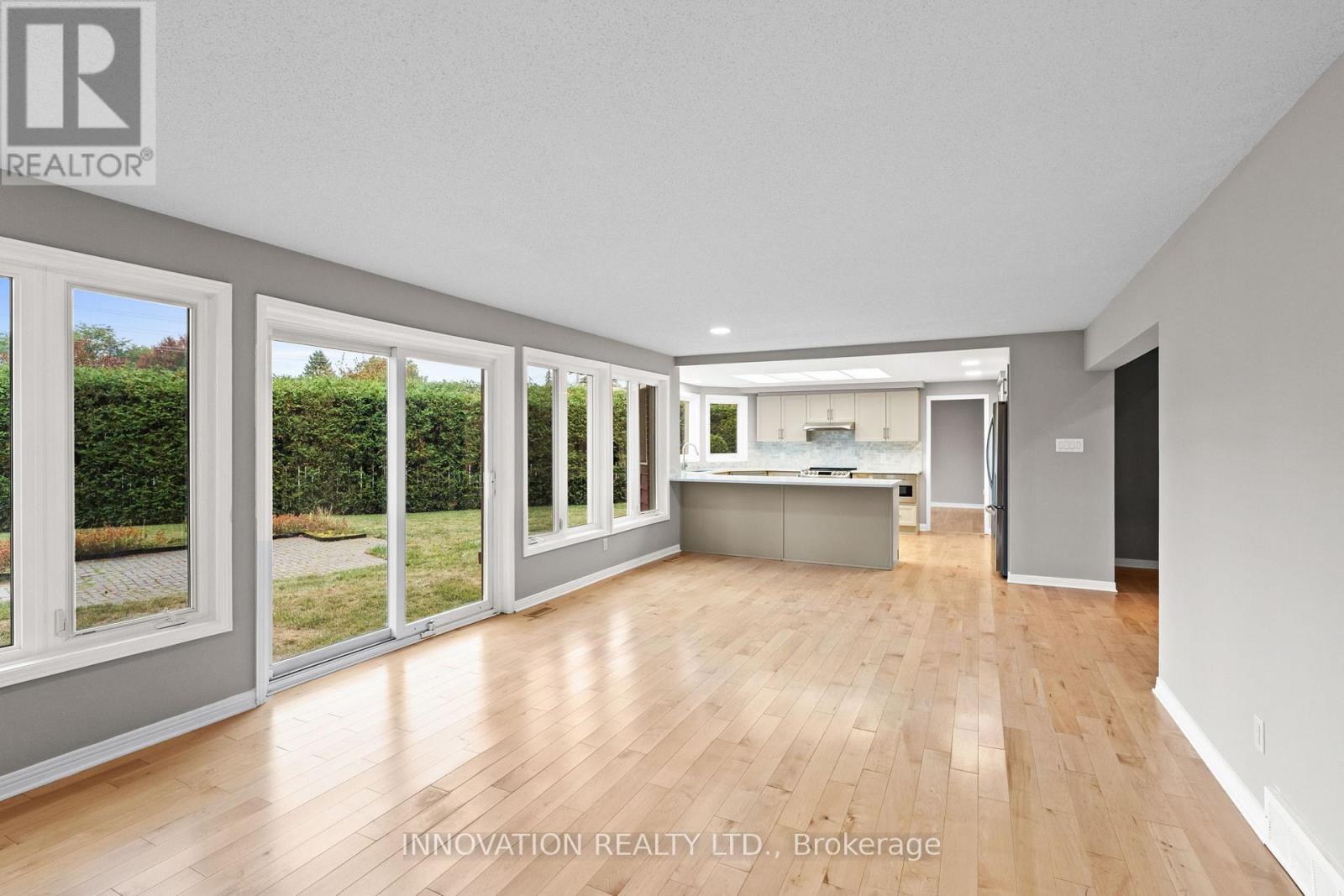 206 Cypress Court, Ottawa, Ontario  K2H 8Z8 - Photo 14 - X12426983