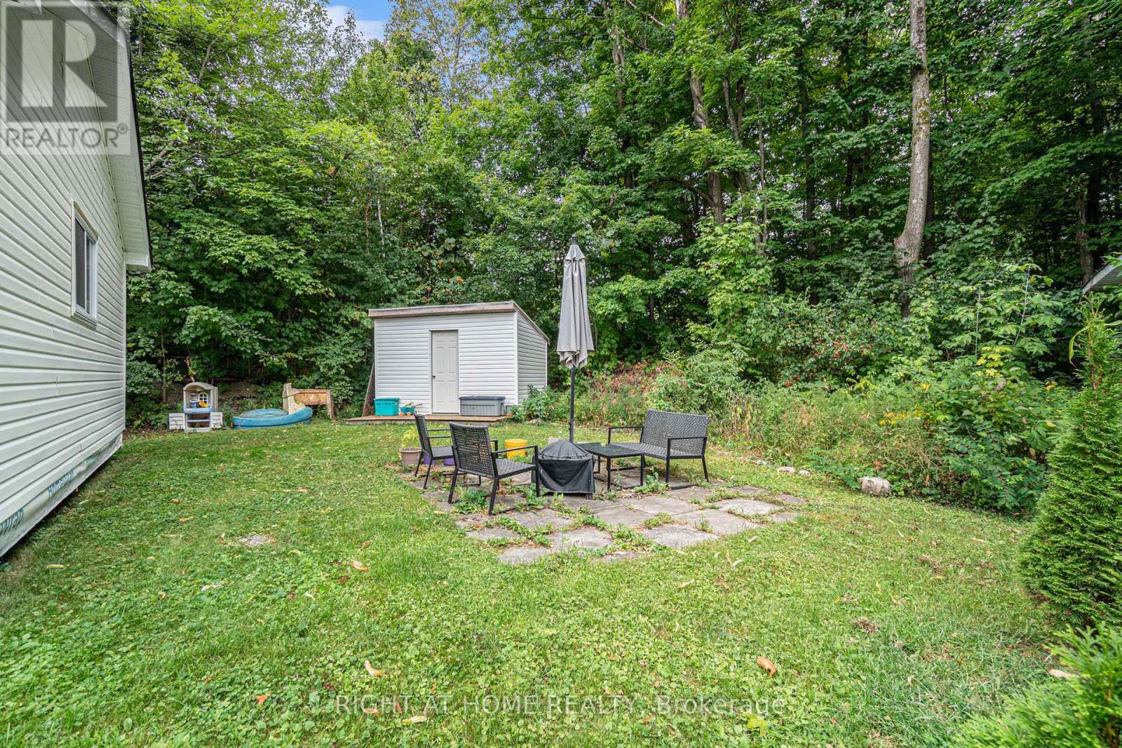 15 Willis James Lane, Mcnab/braeside, Ontario  K7S 2A5 - Photo 19 - X12427018
