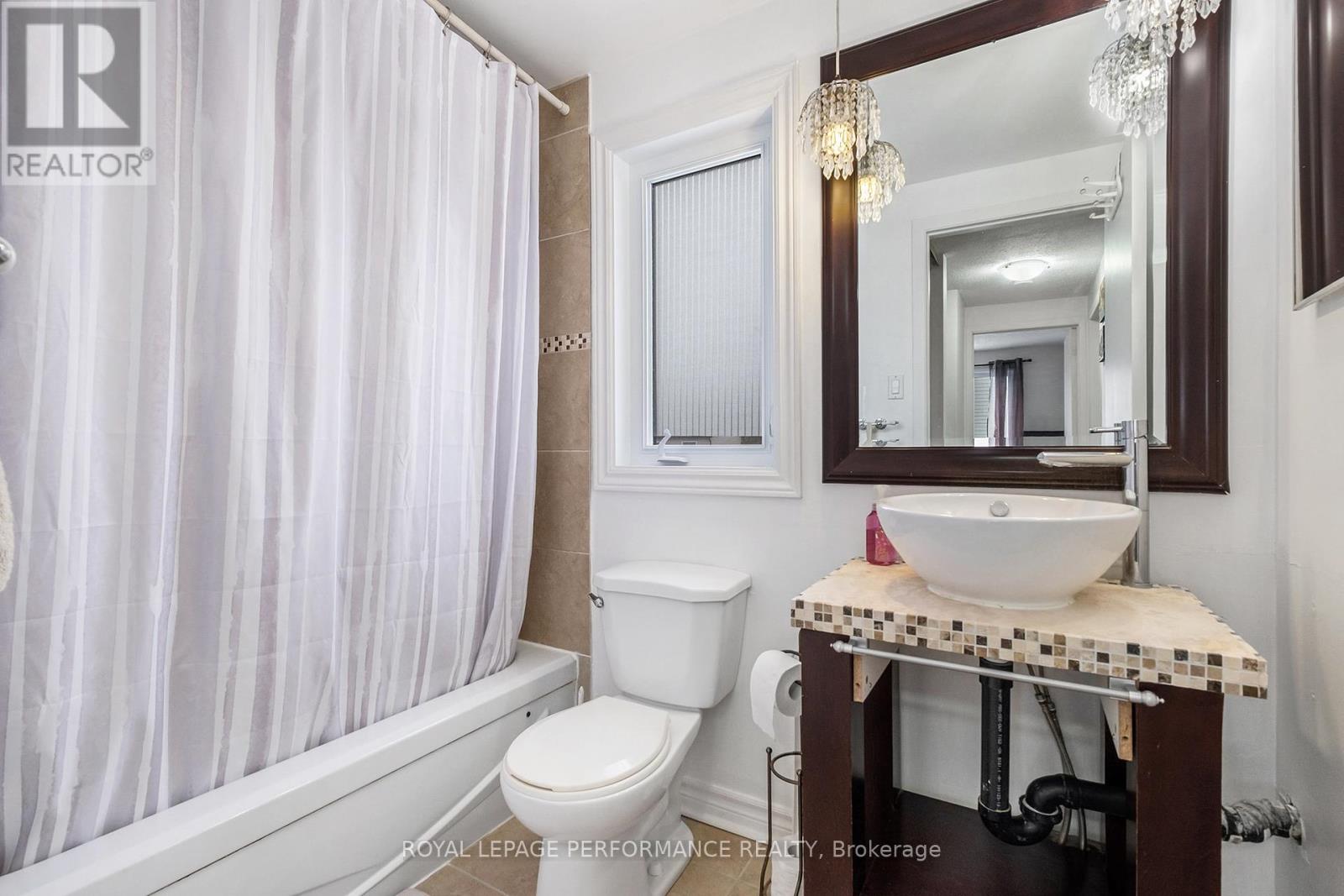 20 Lovell Lane, Ottawa, Ontario  K2H 9B6 - Photo 14 - X12427022