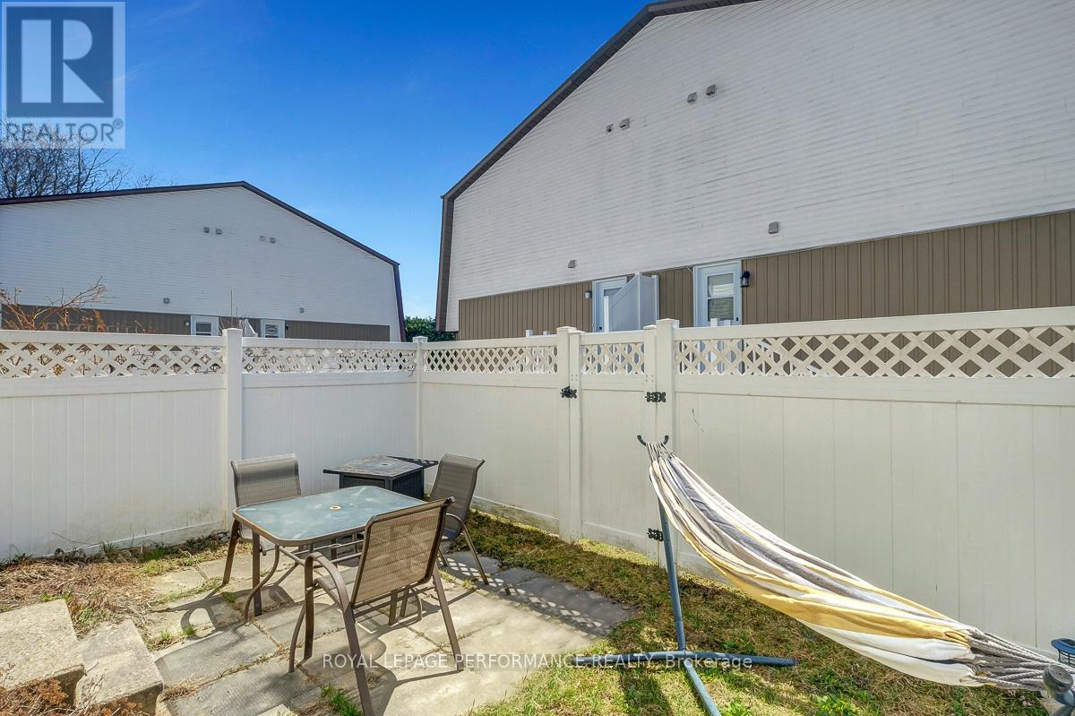 20 Lovell Lane, Ottawa, Ontario  K2H 9B6 - Photo 27 - X12427022