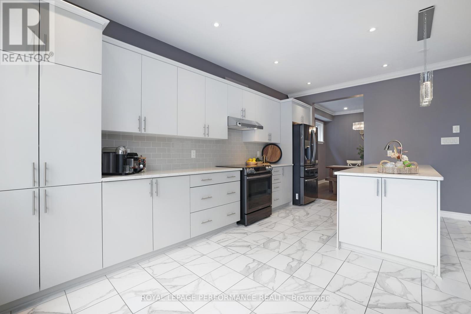 266 Shinleaf Crescent, Ottawa, Ontario  K1W 0J2 - Photo 15 - X12427023