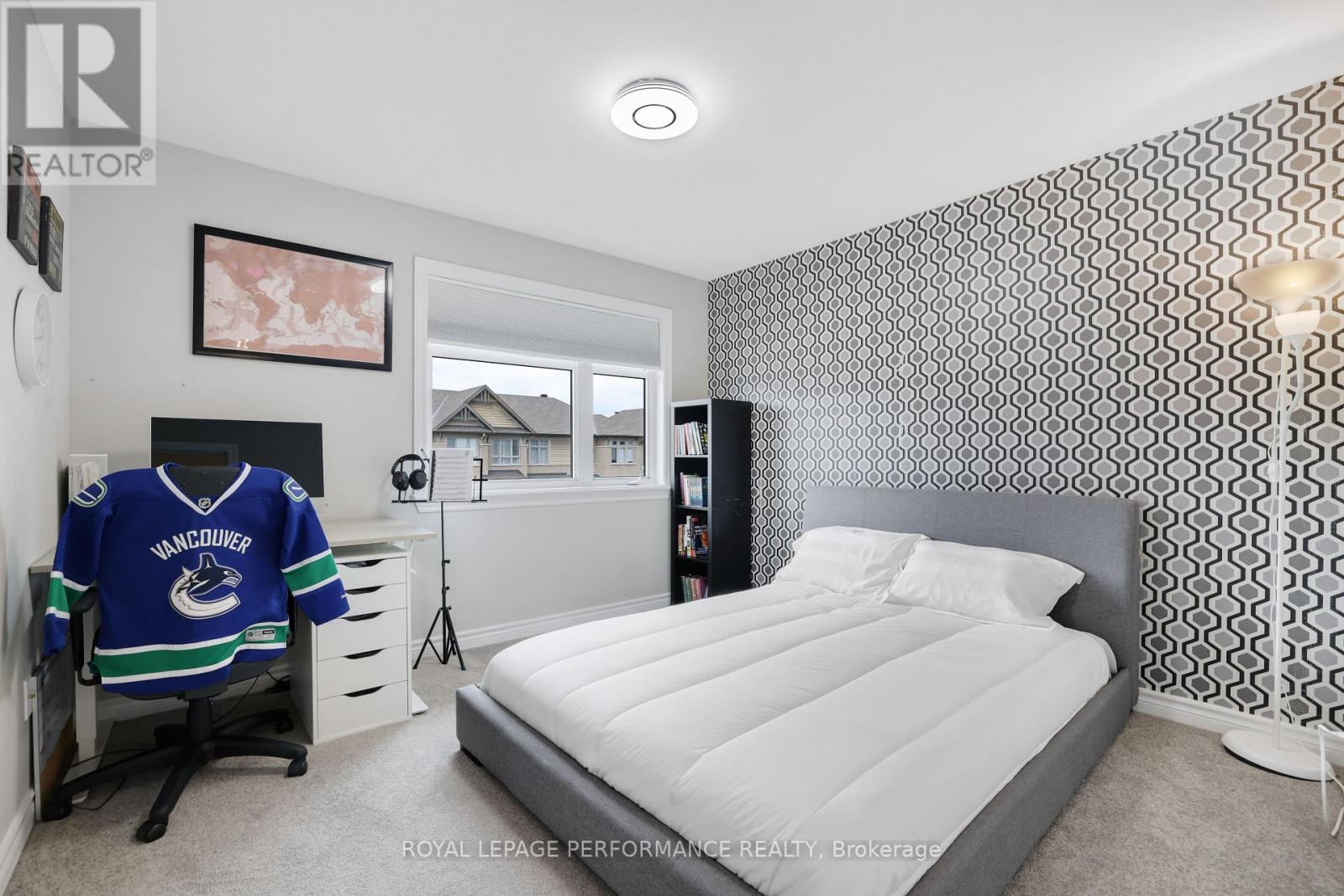 266 Shinleaf Crescent, Ottawa, Ontario  K1W 0J2 - Photo 28 - X12427023