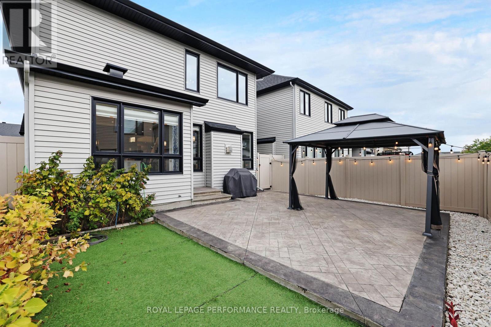 266 Shinleaf Crescent, Ottawa, Ontario  K1W 0J2 - Photo 39 - X12427023
