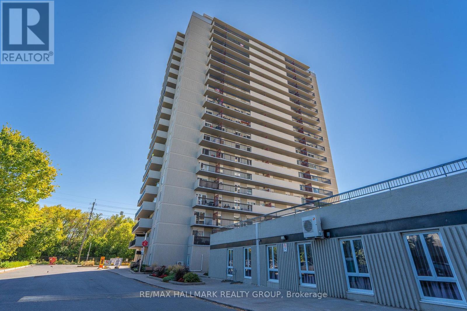 808 - 158C MCARTHUR AVENUE, Ottawa, Ontario