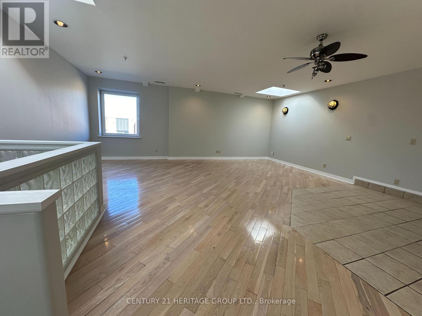 11 - 1211 Gorham Street, Newmarket, Ontario  L3Y 8Y3 - Photo 13 - N12411635