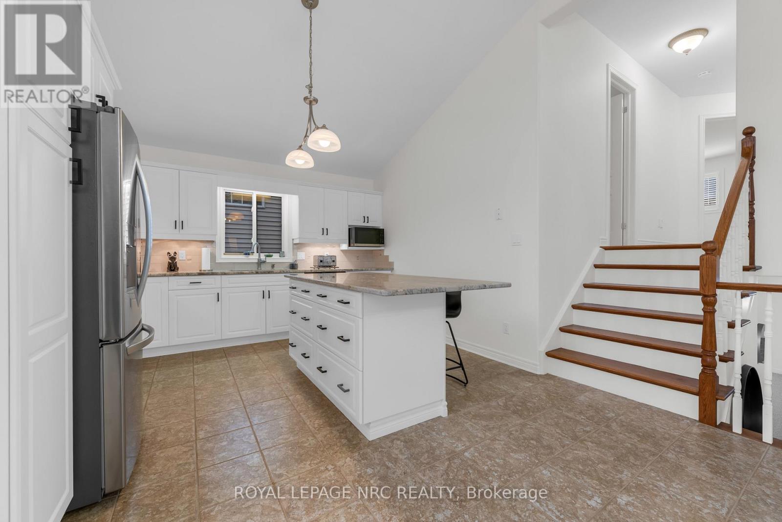 10 Montrose Street, St. Catharines, Ontario  L2S 4A7 - Photo 8 - X12426953