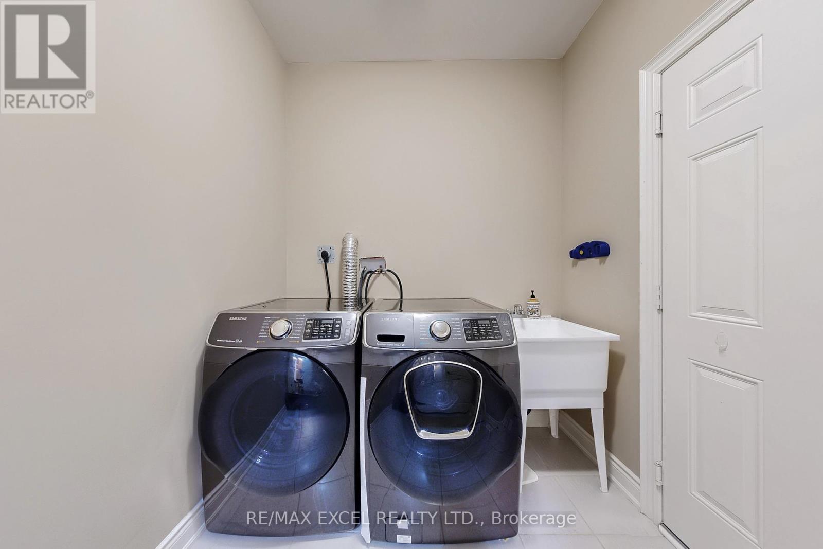 160 Roy Harper Avenue, Aurora, Ontario  L4G 0V6 - Photo 25 - N12426874