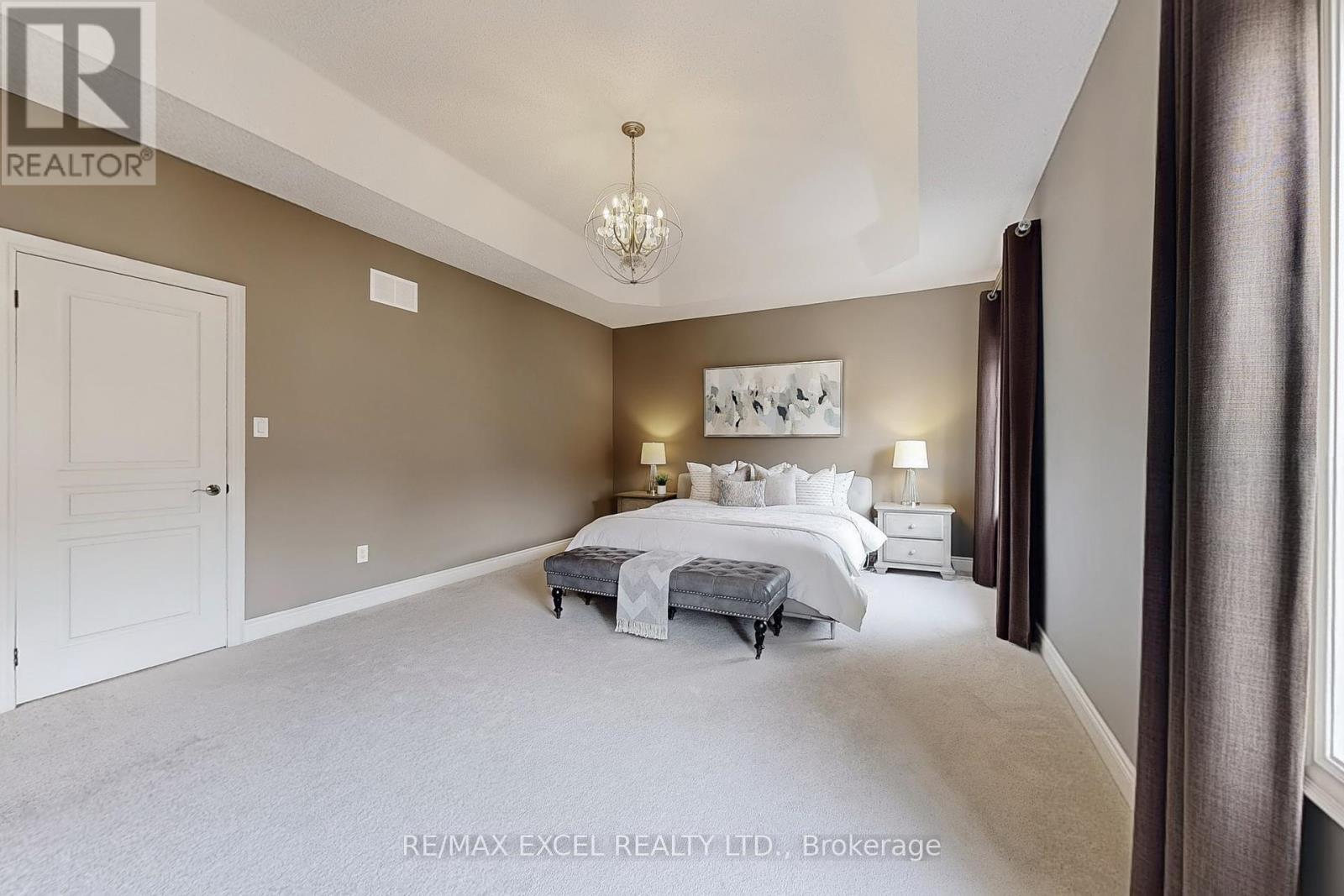 160 Roy Harper Avenue, Aurora, Ontario  L4G 0V6 - Photo 32 - N12426874