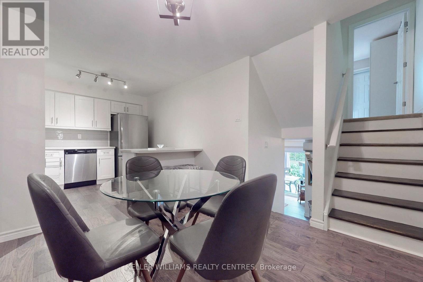 85 - 237 Milestone Crescent, Aurora (Aurora Village), Ontario  L4G 3M2 - Photo 12 - N12426901