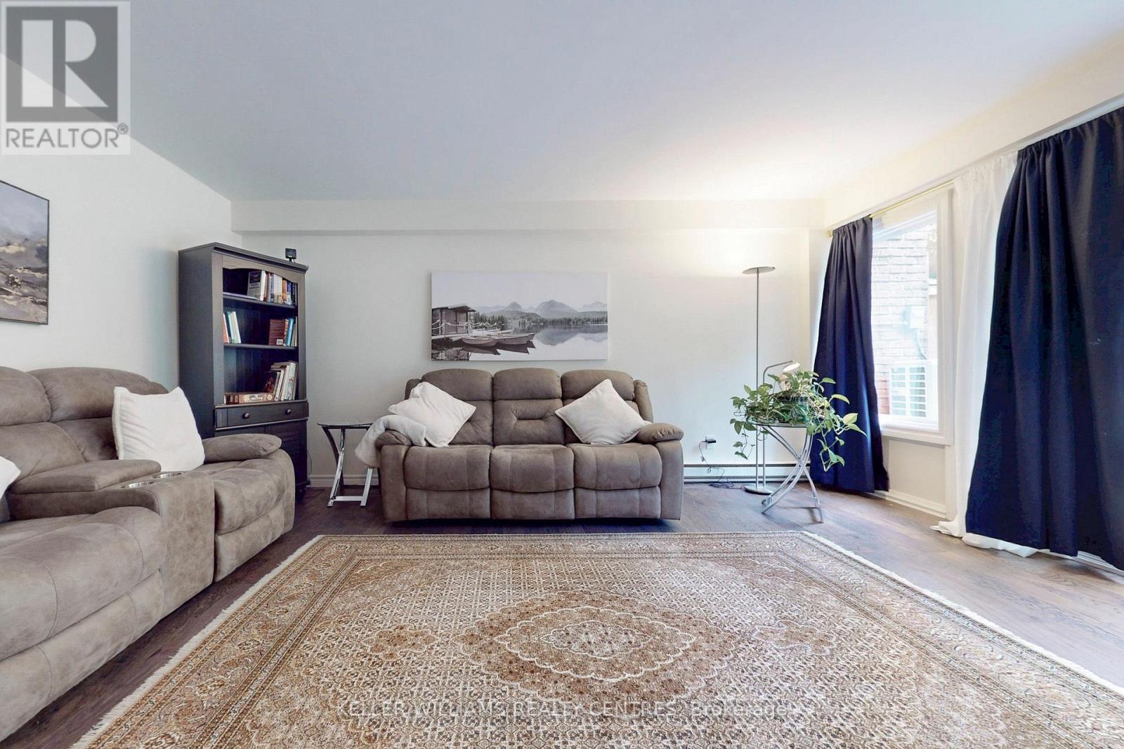 85 - 237 Milestone Crescent, Aurora (Aurora Village), Ontario  L4G 3M2 - Photo 5 - N12426901