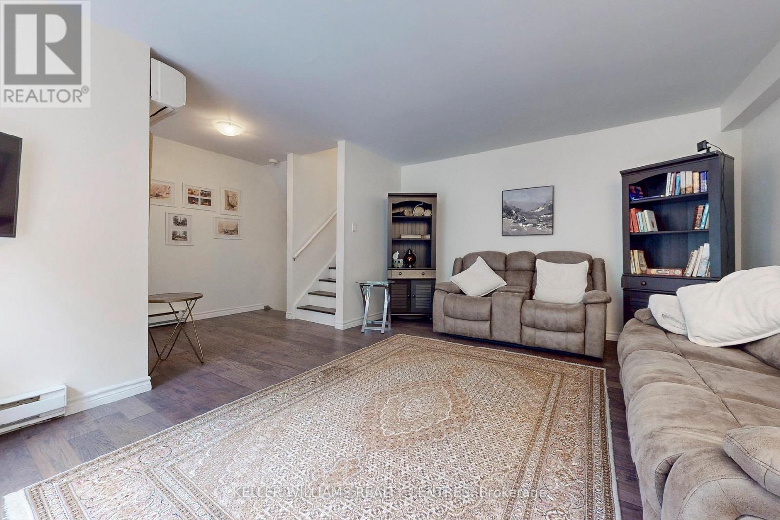 85 - 237 Milestone Crescent, Aurora (Aurora Village), Ontario  L4G 3M2 - Photo 6 - N12426901