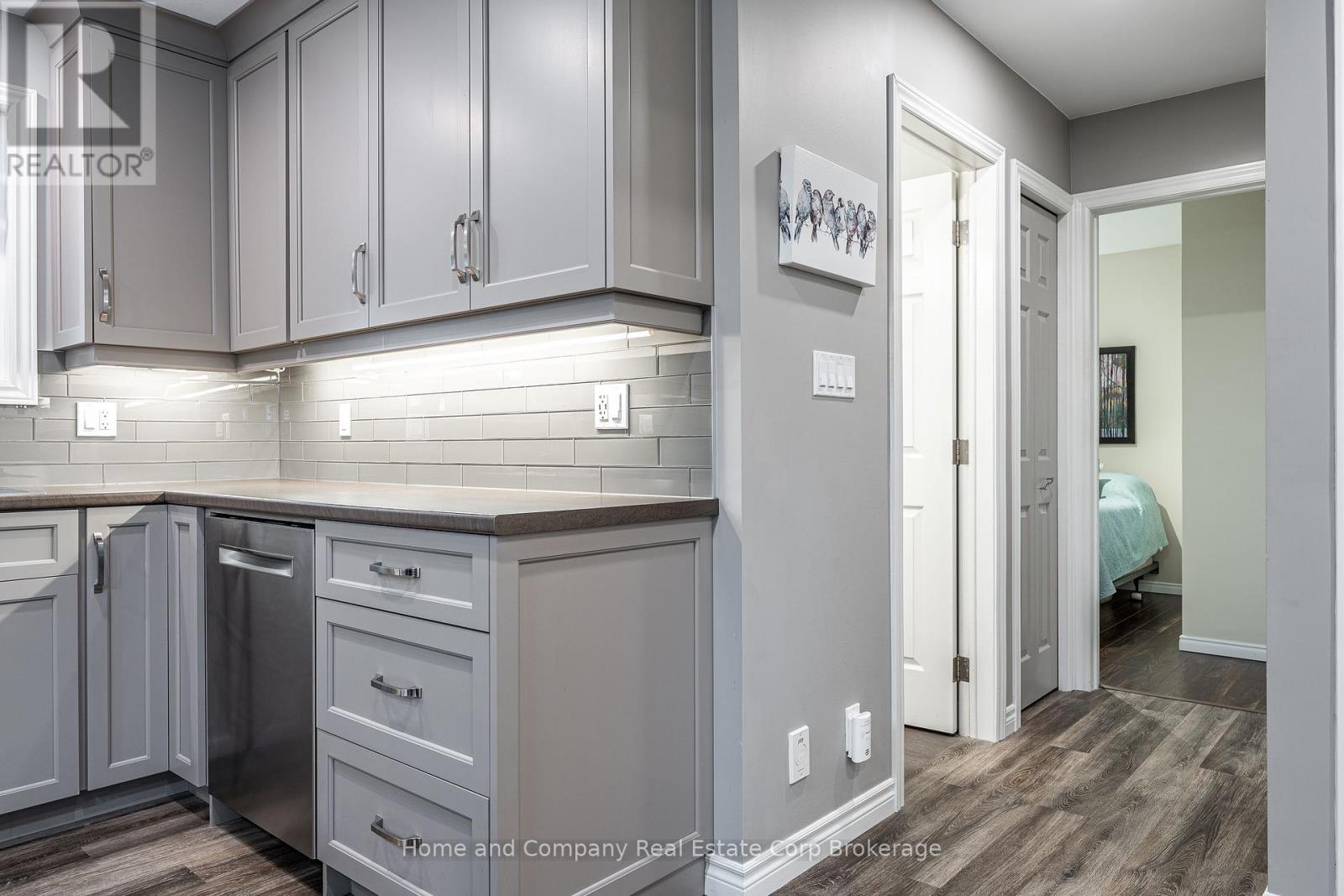 152 Kemp Crescent, Stratford, Ontario  N5A 5C4 - Photo 15 - X12426931
