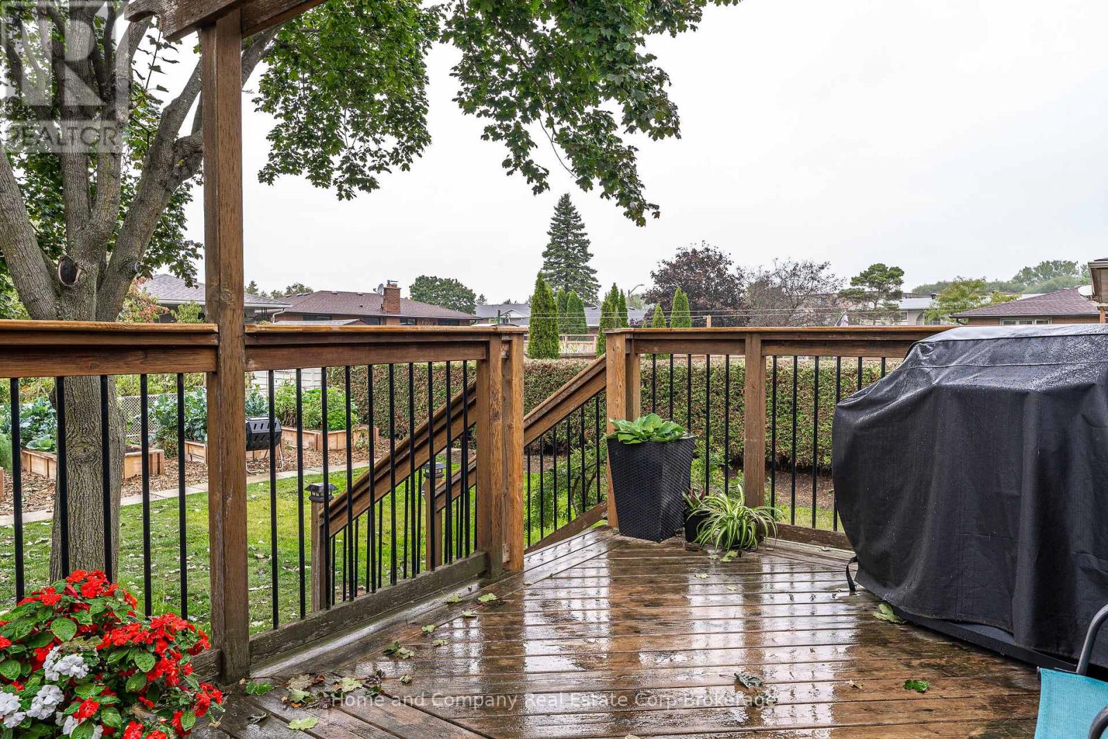 152 Kemp Crescent, Stratford, Ontario  N5A 5C4 - Photo 36 - X12426931