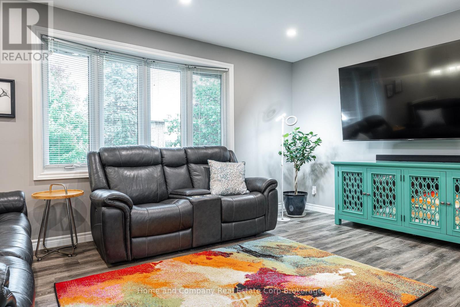 152 Kemp Crescent, Stratford, Ontario  N5A 5C4 - Photo 7 - X12426931