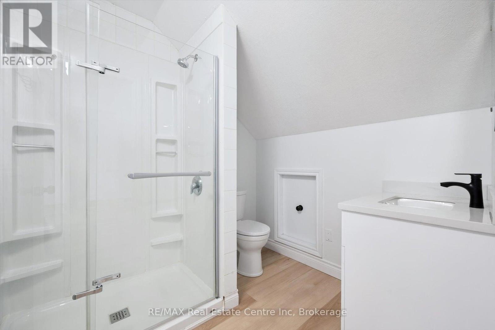 4 Carrington Place, Guelph, Ontario  N1G 5C4 - Photo 19 - X12426969