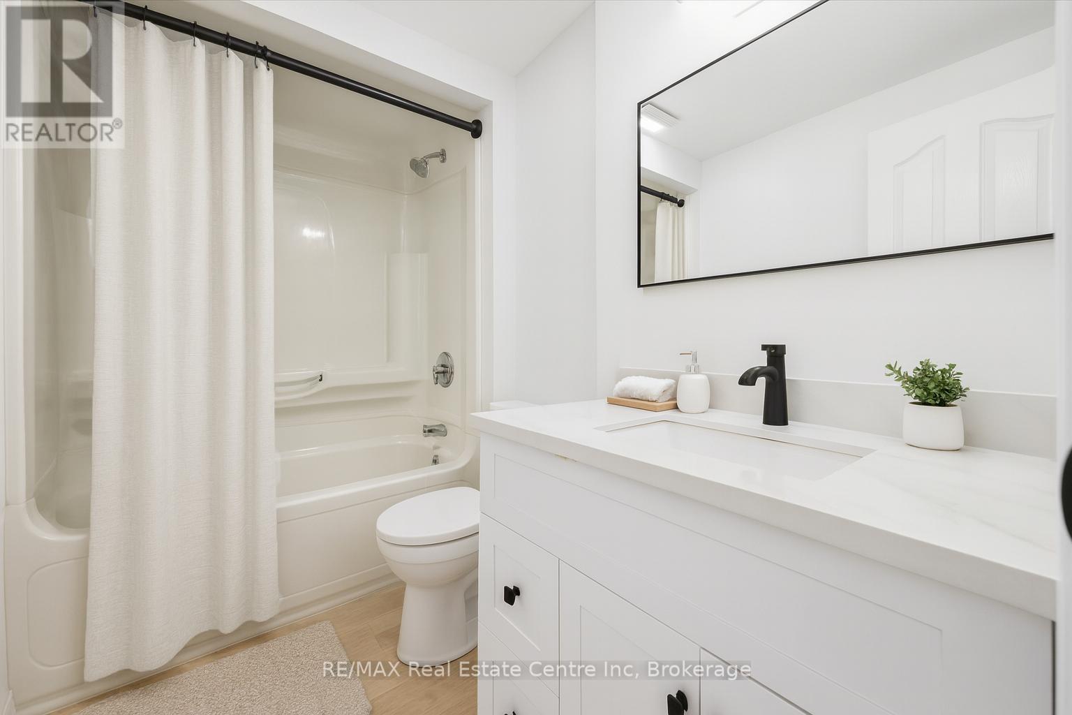 4 Carrington Place, Guelph, Ontario  N1G 5C4 - Photo 21 - X12426969
