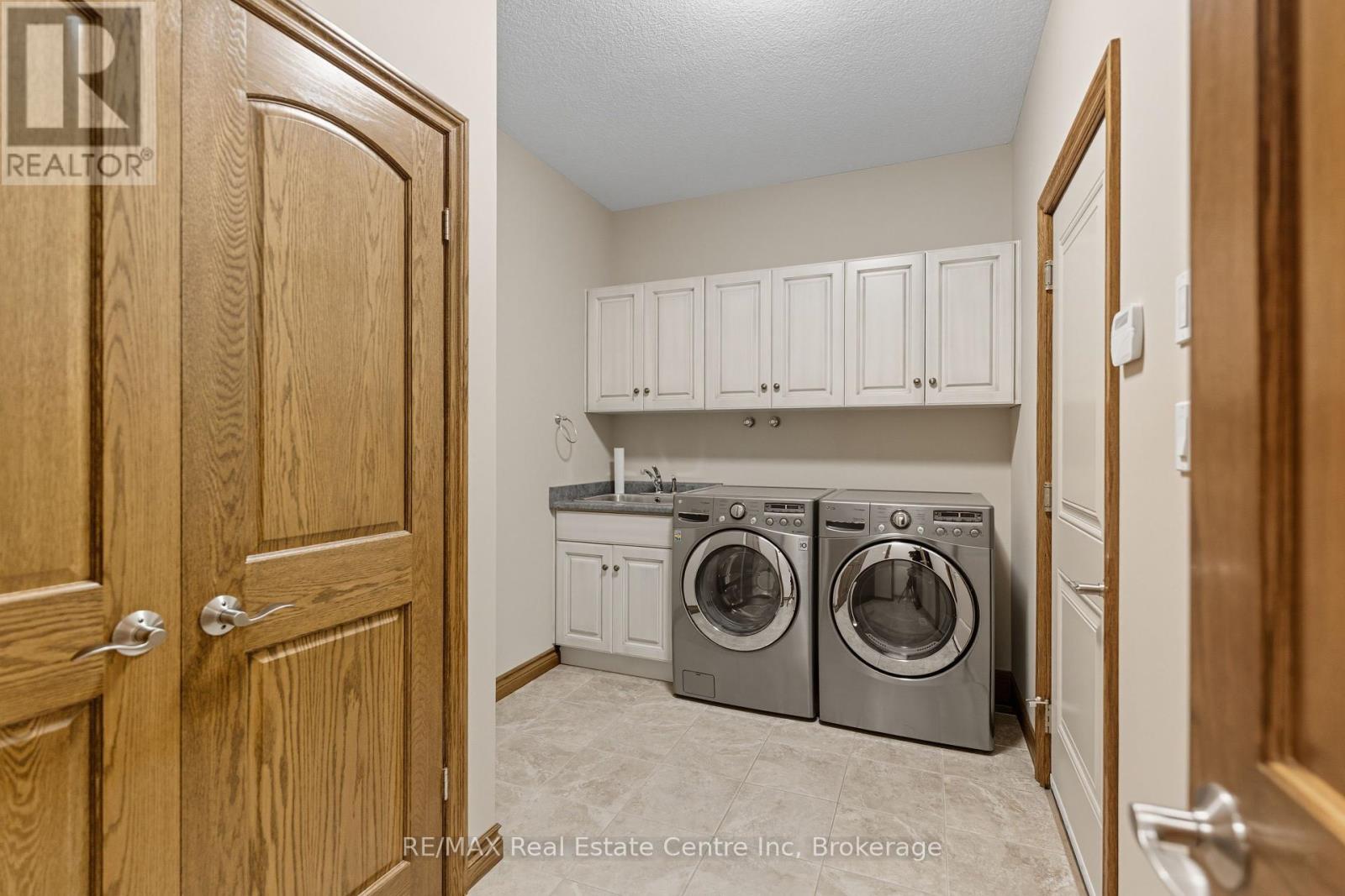 19 - 15 Valley Road, Guelph, Ontario  N1L 0H3 - Photo 13 - X12426977