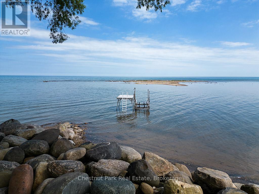 139 Teskey Drive, Blue Mountains, Ontario  N0H 1J0 - Photo 36 - X12427001