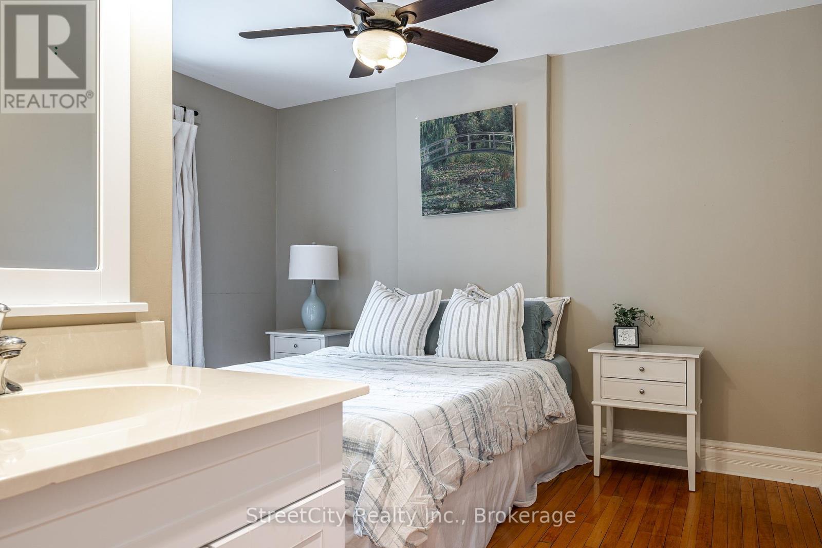 18 Waterloo Street N, Stratford, Ontario  N5A 5H5 - Photo 24 - X12427019