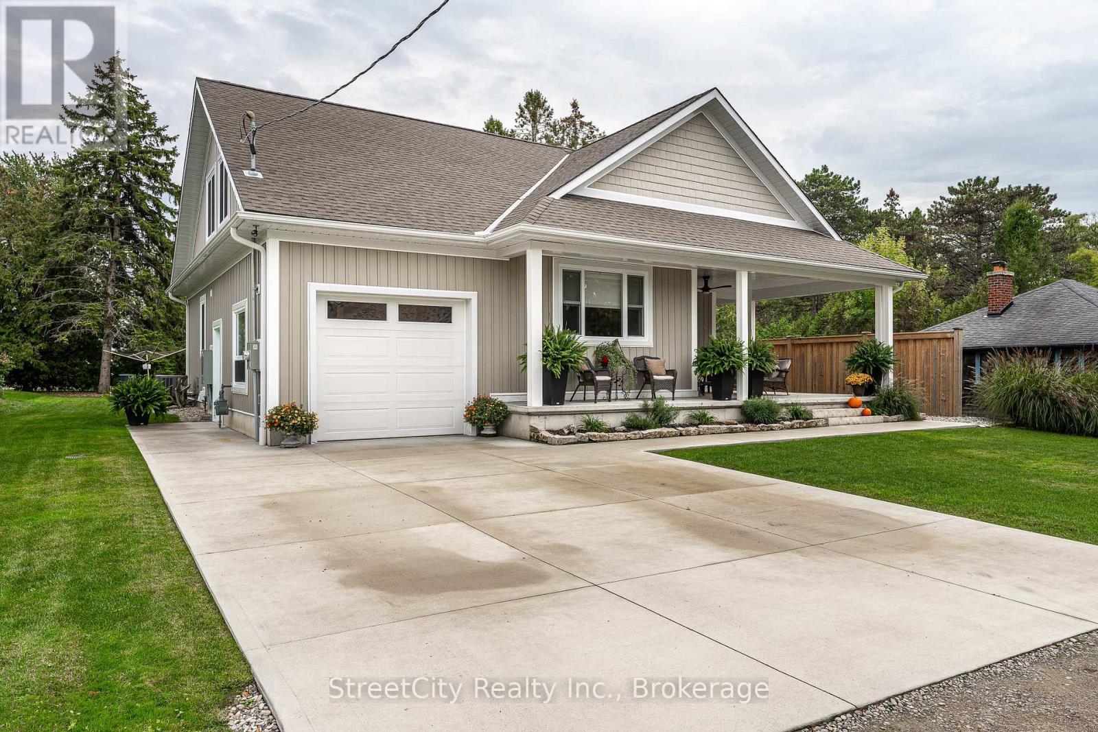 71214 ANNE STREET, Bluewater, Ontario
