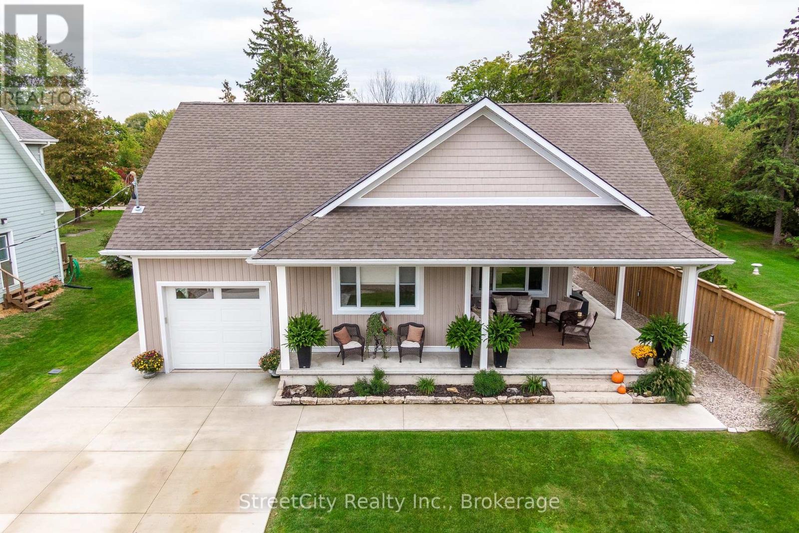71214 Anne Street, Bluewater, Ontario  N0M 1N0 - Photo 43 - X12427034