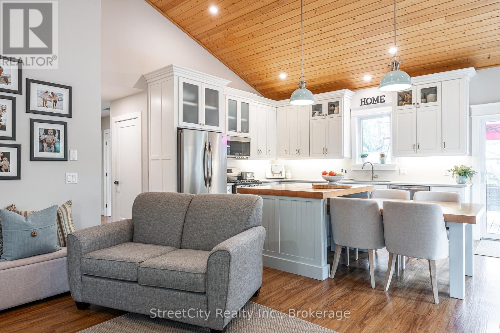71214 Anne Street, Bluewater, Ontario  N0M 1N0 - Photo 8 - X12427034
