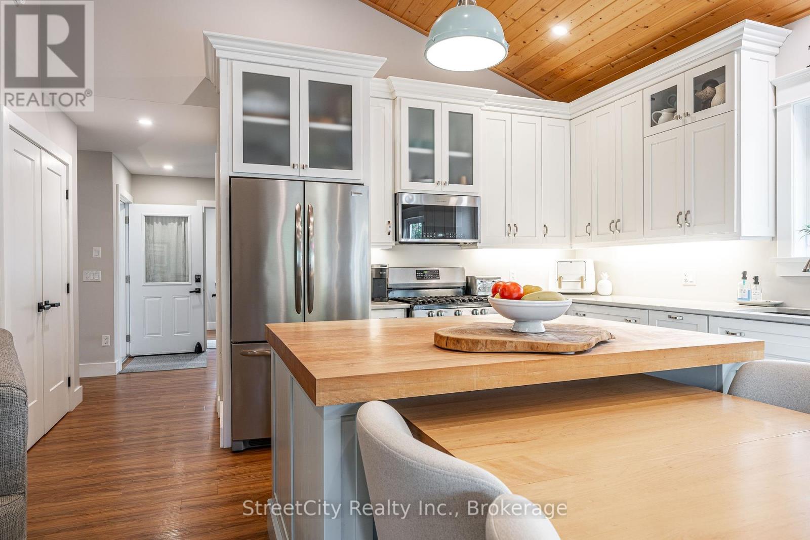 71214 Anne Street, Bluewater, Ontario  N0M 1N0 - Photo 9 - X12427034