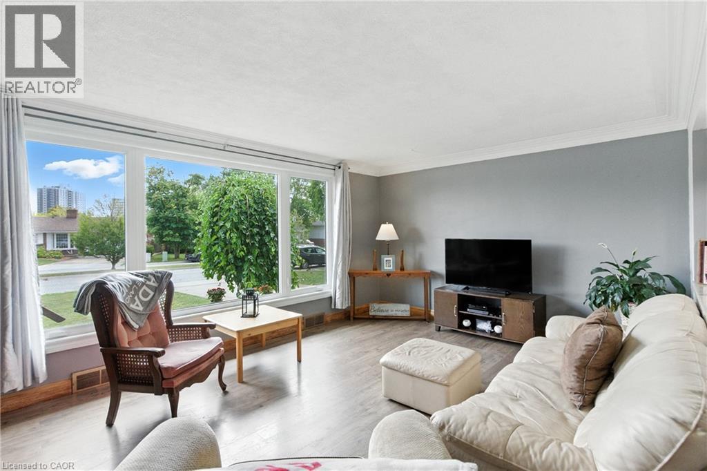 10 Riverview Boulevard, St. Catharines, Ontario  L2T 3L6 - Photo 4 - 40773050