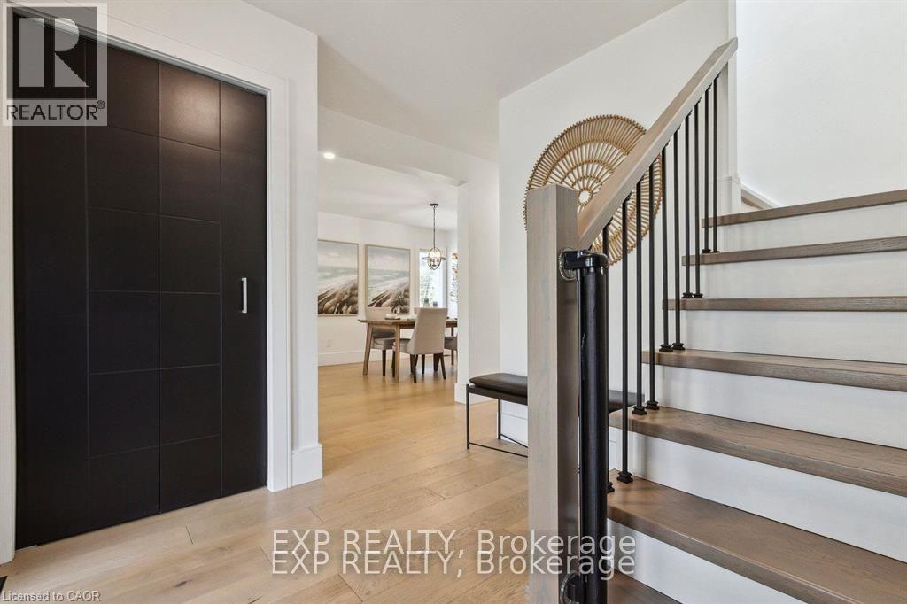 Property at 77 IMPERIAL Road N image 3