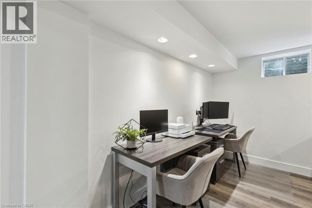 77 Imperial Road N, Guelph, Ontario  N1H 8A1 - Photo 29 - 40773624