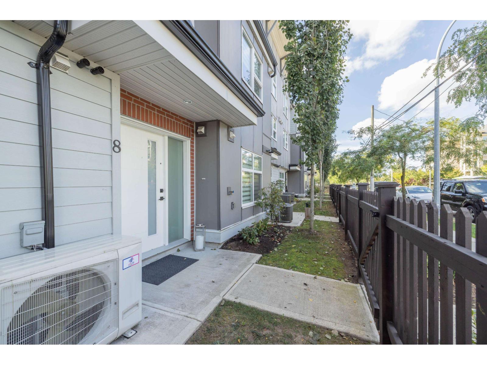 8 22334 48 Avenue, Langley, British Columbia  V3A 3N5 - Photo 4 - R3051980